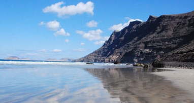 Playa de Famara Teguise Lanzarote